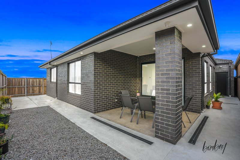 Photo - 63 Burge Drive, Sunbury VIC 3429 - Image 18