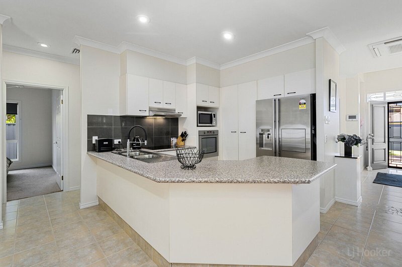 Photo - 63 Burrendong Road, Coombabah QLD 4216 - Image 4