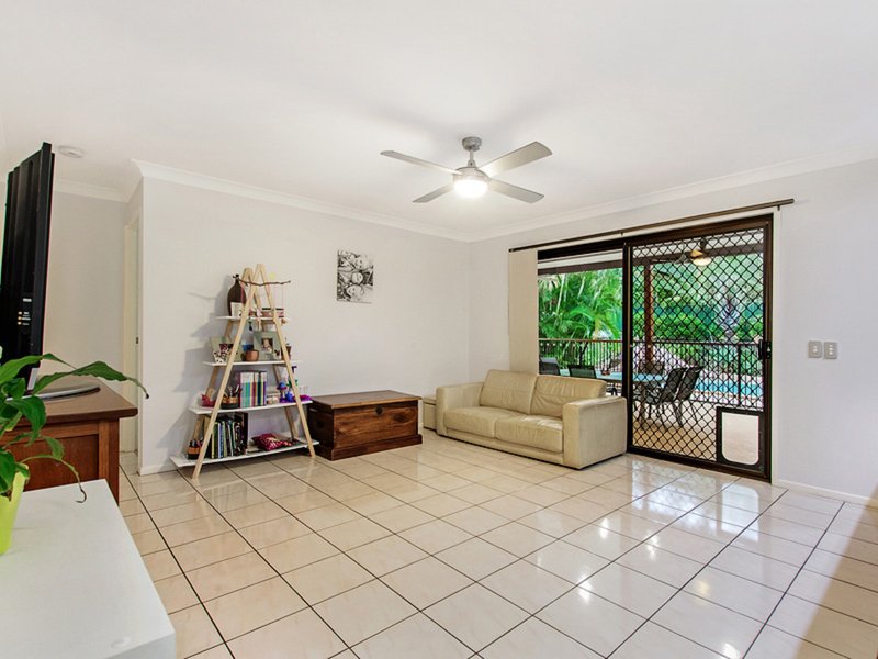 Photo - 63 California Drive, Oxenford QLD 4210 - Image 10