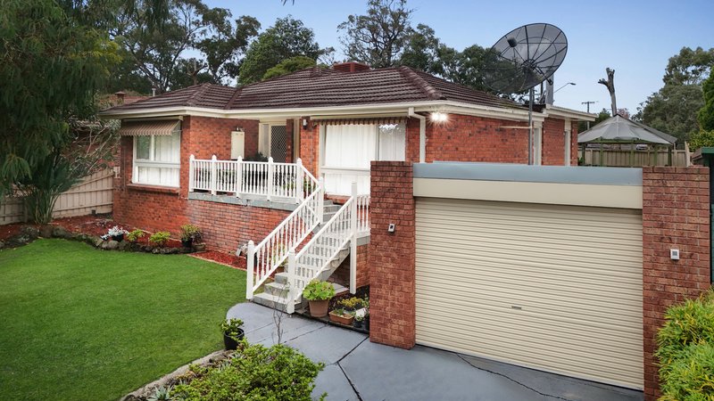 Photo - 63 Chartwell Drive, Wantirna VIC 3152 - Image 1