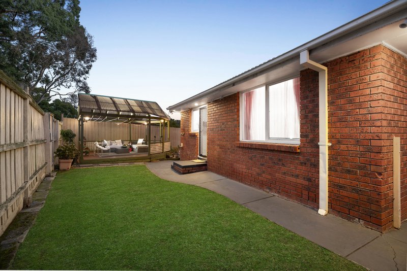 Photo - 63 Chartwell Drive, Wantirna VIC 3152 - Image 12