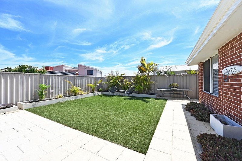 Photo - 63 Cristobal Crescent, Mindarie WA 6030 - Image 34