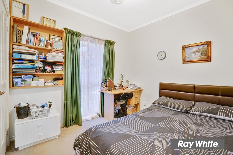 Photo - 63 Deloraine Drive, Hoppers Crossing VIC 3029 - Image 21