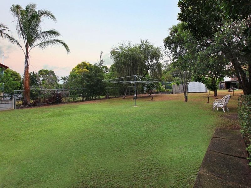 Photo - 63 Delsie Street, Cannon Hill QLD 4170 - Image 2