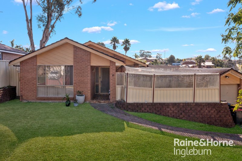 63 Donalbain Circuit, Rosemeadow NSW 2560