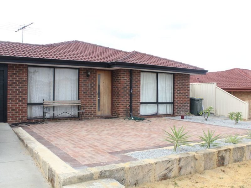 Photo - 63 Dunmore Circuit, Merriwa WA 6030 - Image 2