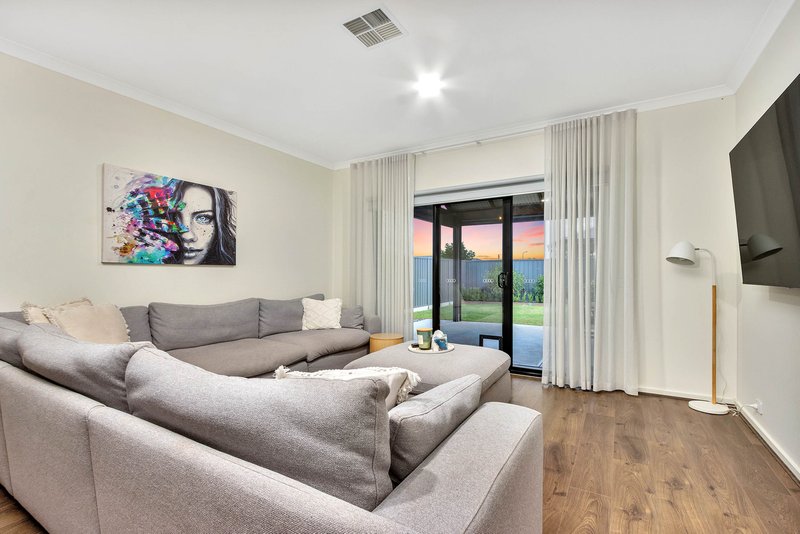 Photo - 63 Emerald Drive, Angle Vale SA 5117 - Image 8