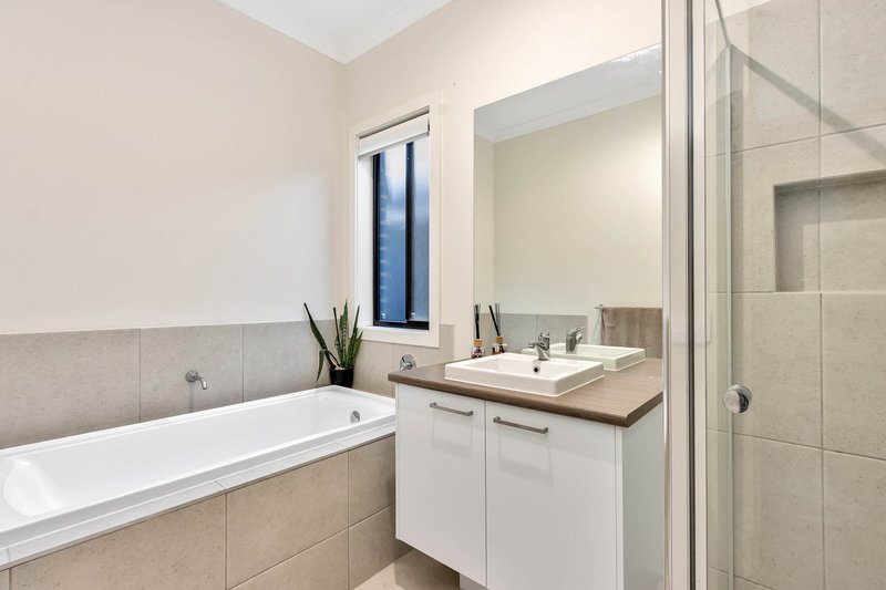 Photo - 63 Emerald Drive, Angle Vale SA 5117 - Image 19