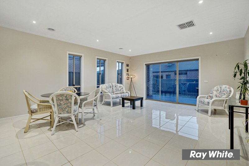 Photo - 63 Felix Way, Tarneit VIC 3029 - Image 8