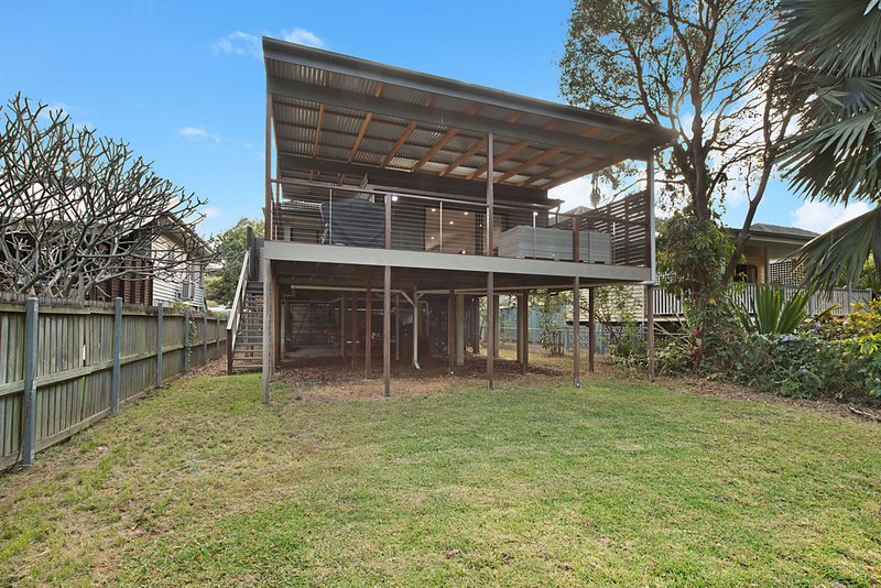 Photo - 63 Fletcher Parade, Bardon QLD 4065 - Image 10