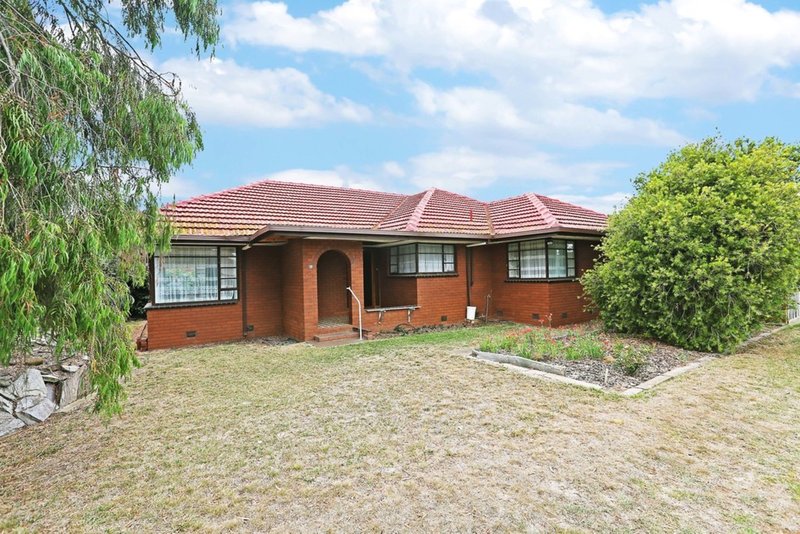 Photo - 63 Forest Road South, Lara VIC 3212 - Image 2