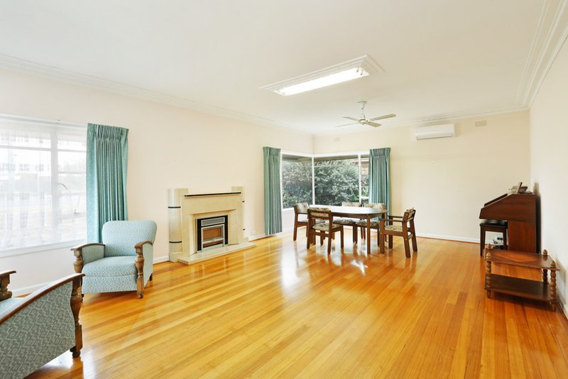 Photo - 63 Forest Road South, Lara VIC 3212 - Image 3