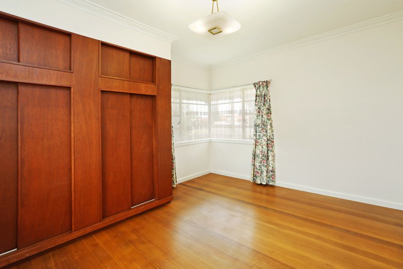 Photo - 63 Forest Road South, Lara VIC 3212 - Image 5