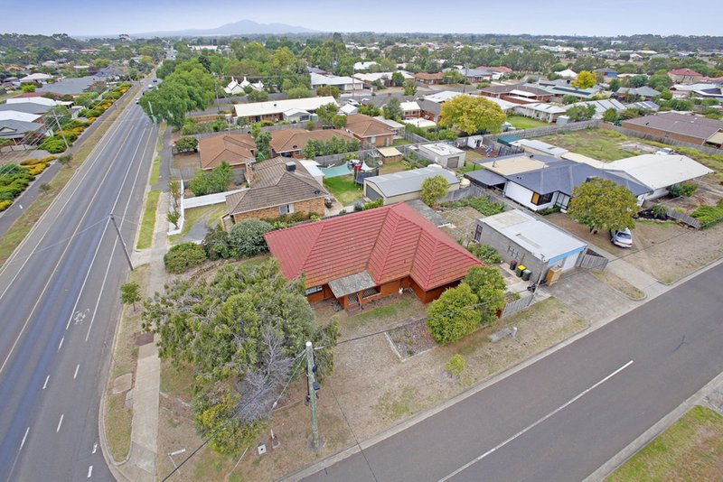 Photo - 63 Forest Road South, Lara VIC 3212 - Image 8