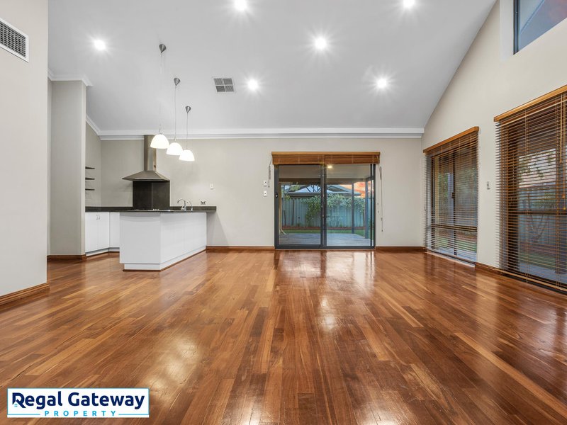 Photo - 63 Freycinet Circle, Aubin Grove WA 6164 - Image 10