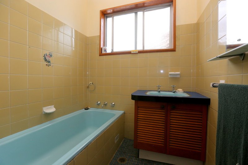 Photo - 63 Gascoigne Road, Birrong NSW 2143 - Image 9