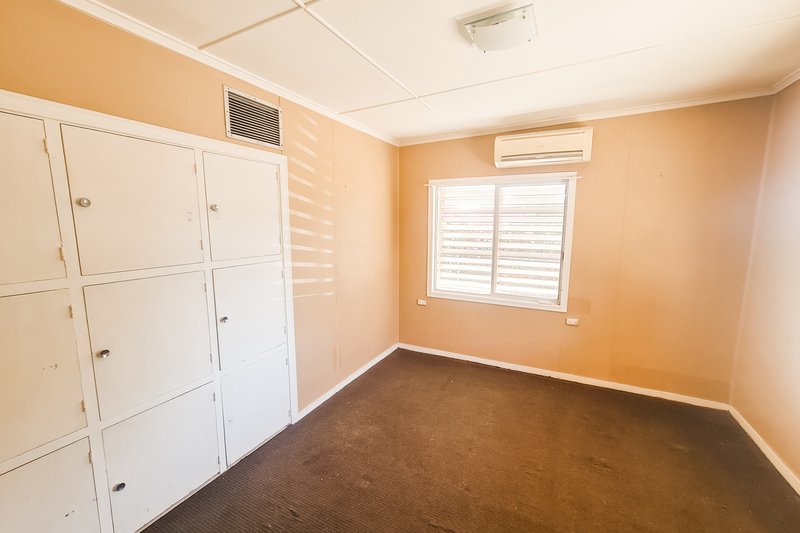 Photo - 63 George Street, Mount Isa QLD 4825 - Image 3