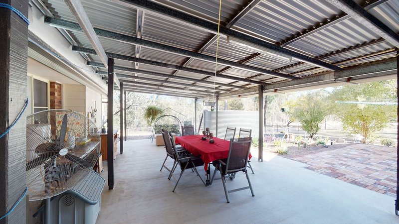 Photo - 63 Gloucester Court, Mount Hallen QLD 4312 - Image 9