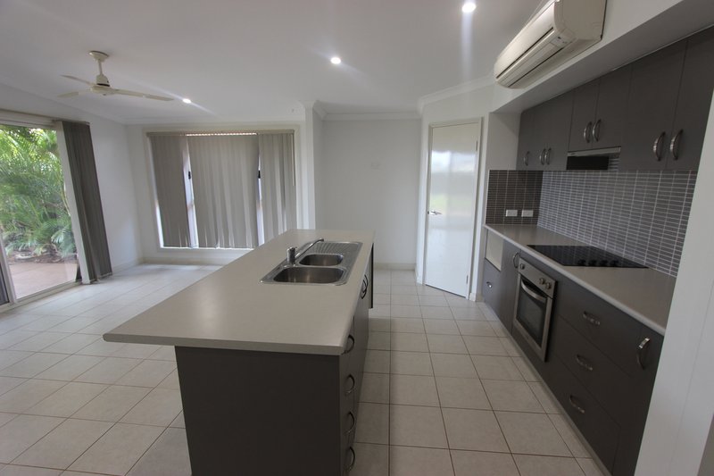 Photo - 63 Goshawk Circle, Nickol WA 6714 - Image 4