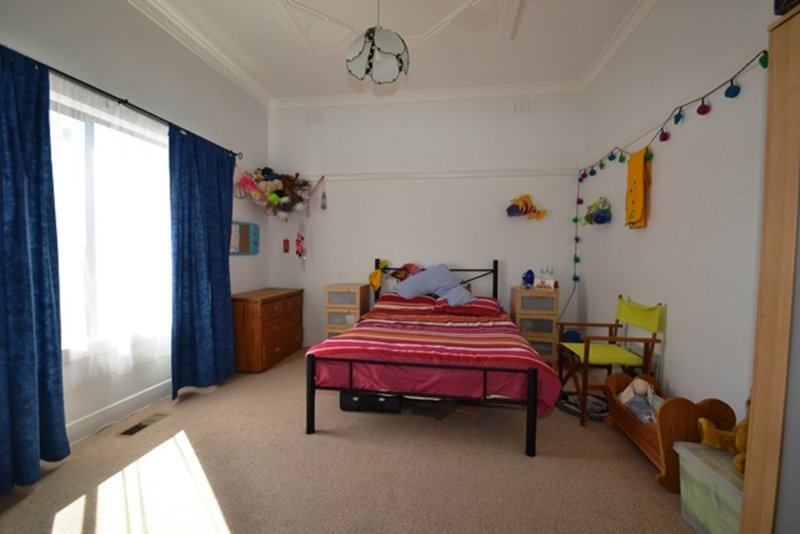 Photo - 63 Goulburn Street, Seymour VIC 3660 - Image 7