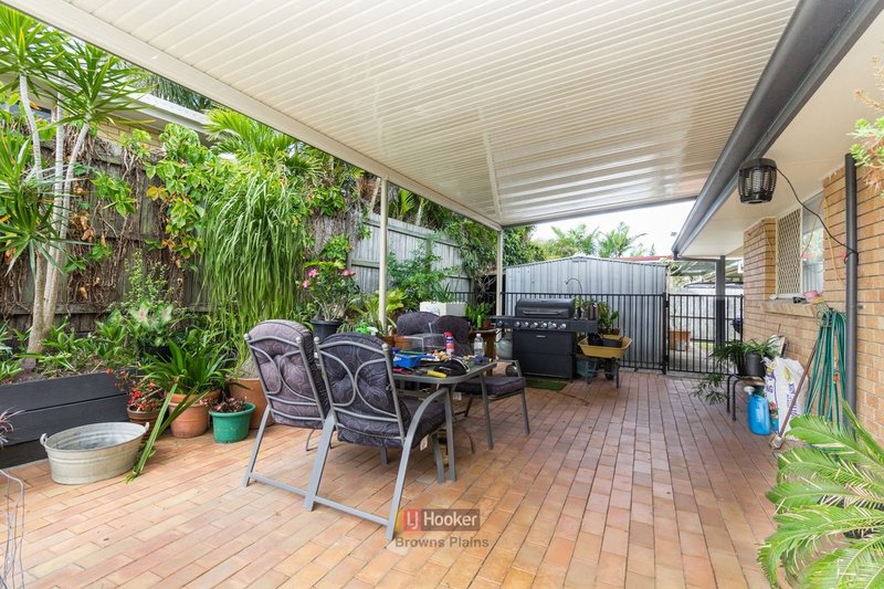 Photo - 63 Haldham Crescent, Regents Park QLD 4118 - Image 5