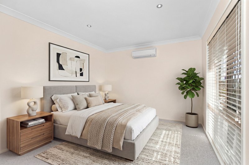 Photo - 63 Hallen Close, Phillip ACT 2606 - Image 11