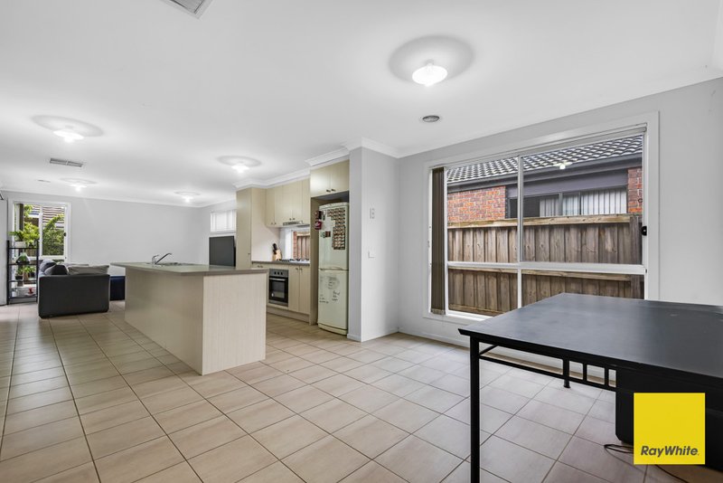 Photo - 63 Hamish Drive, Tarneit VIC 3029 - Image 2