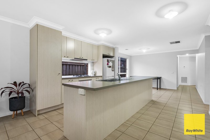 Photo - 63 Hamish Drive, Tarneit VIC 3029 - Image 10
