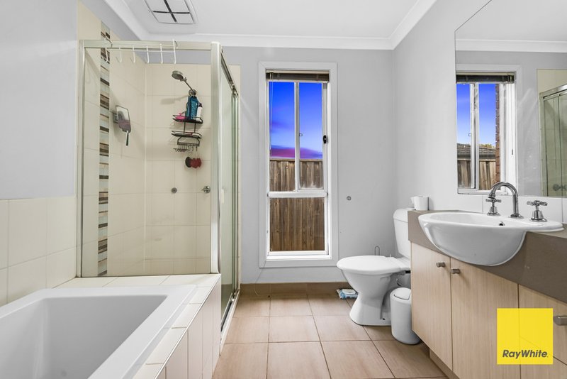 Photo - 63 Hamish Drive, Tarneit VIC 3029 - Image 13