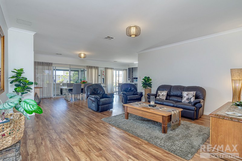 Photo - 63 Hardcastle Avenue, Landsdale WA 6065 - Image 17