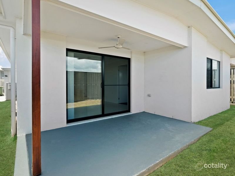 Photo - 63 Hill Drive, Pimpama QLD 4209 - Image 6
