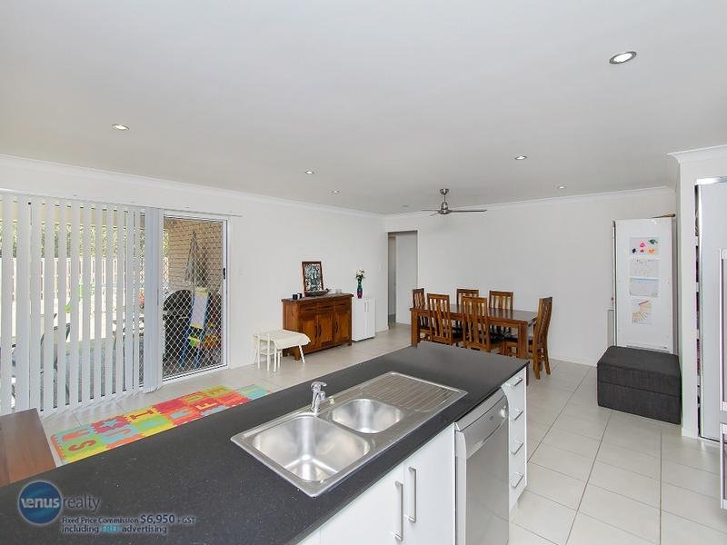 Photo - 63 Honeywood Drive, Fernvale QLD 4306 - Image 2