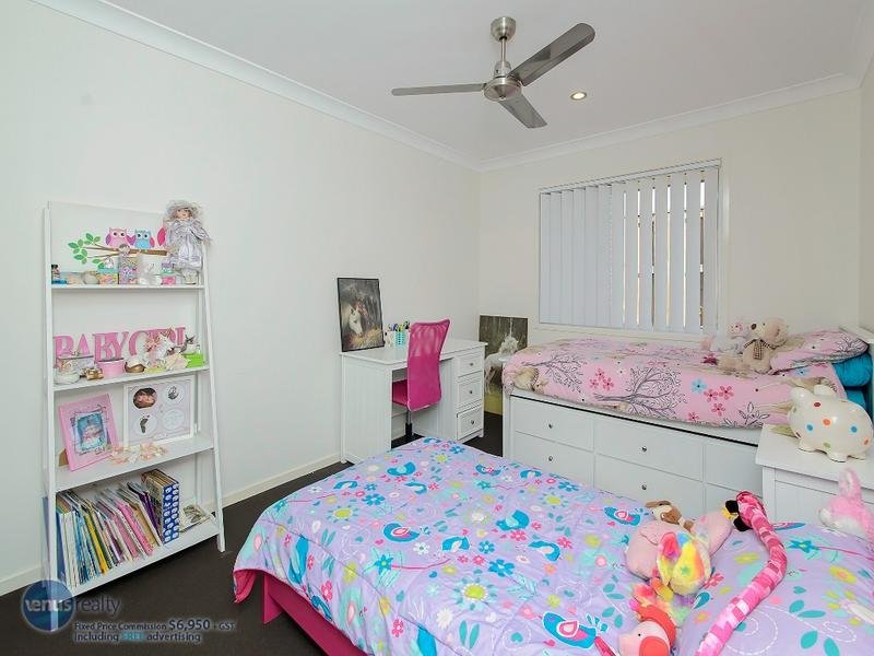 Photo - 63 Honeywood Drive, Fernvale QLD 4306 - Image 15