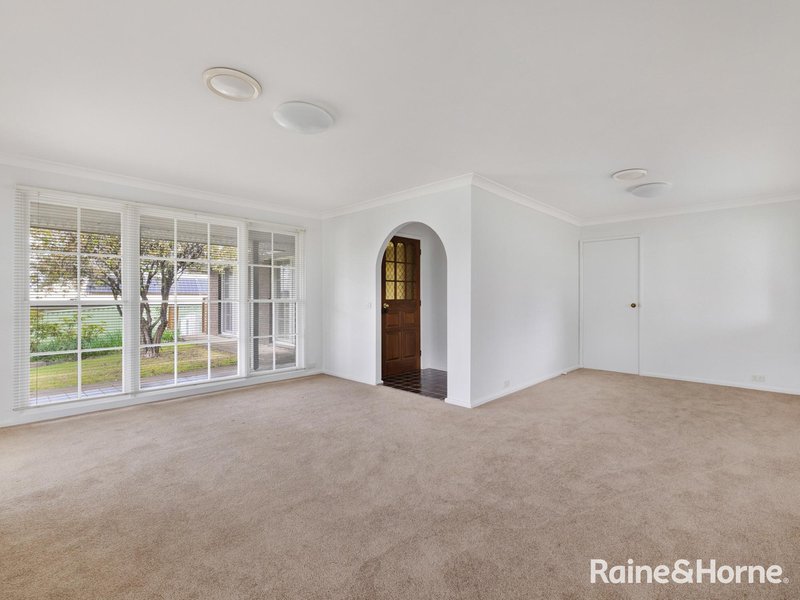 Photo - 63 Kabbera Boulevard, Kelso NSW 2795 - Image 4