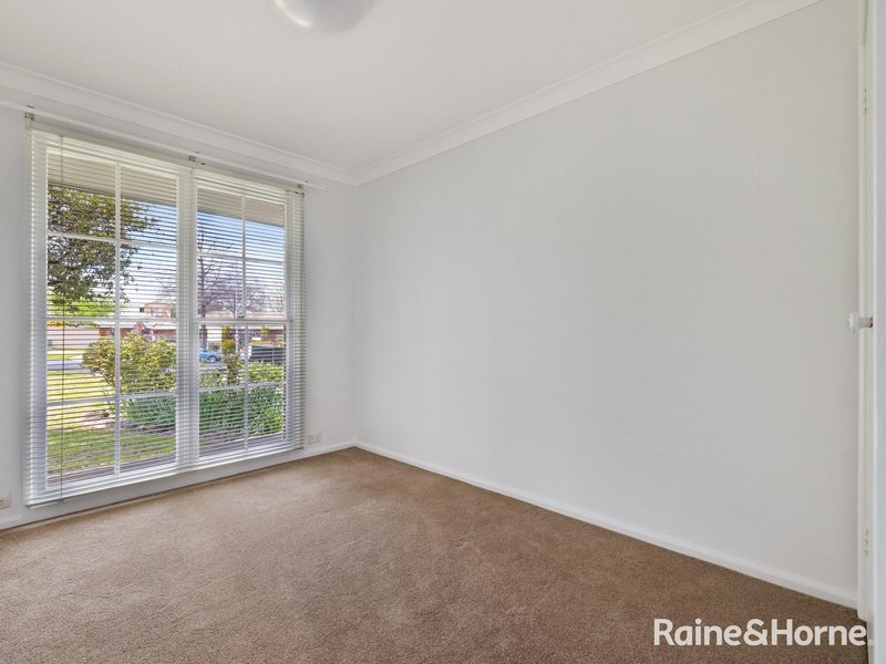 Photo - 63 Kabbera Boulevard, Kelso NSW 2795 - Image 7