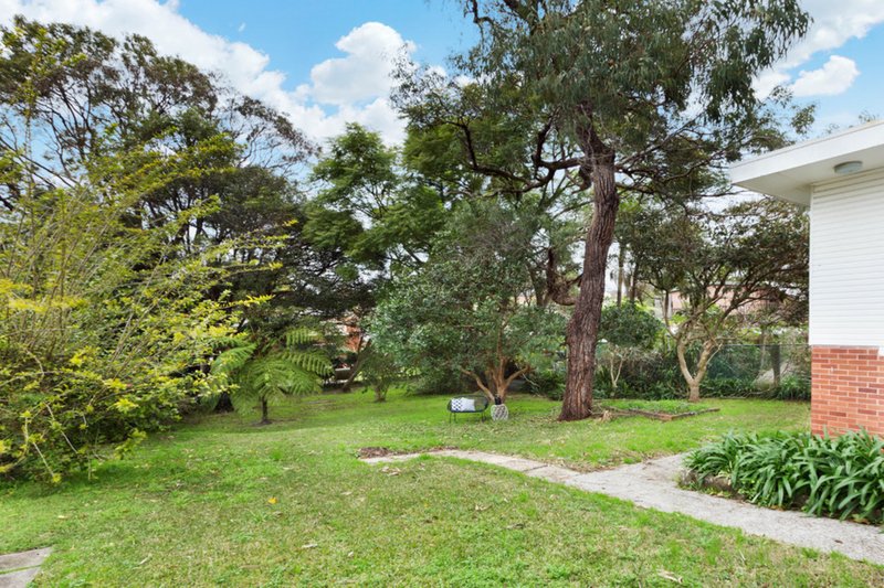 Photo - 63 Kentwell Road, Allambie Heights NSW 2100 - Image 2