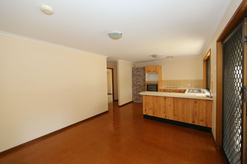 Photo - 63 Kingman Street, Sunnybank Hills QLD 4109 - Image 3