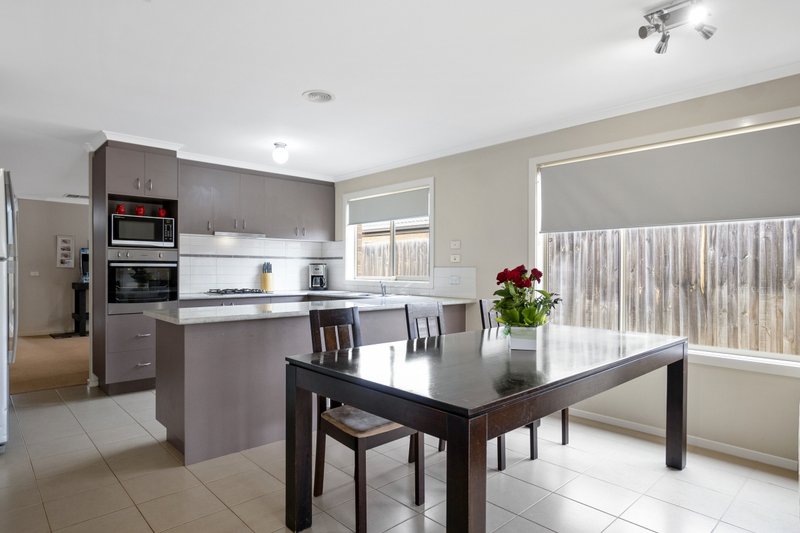 Photo - 63 Lady Penrhyn Drive, Wyndham Vale VIC 3024 - Image 4