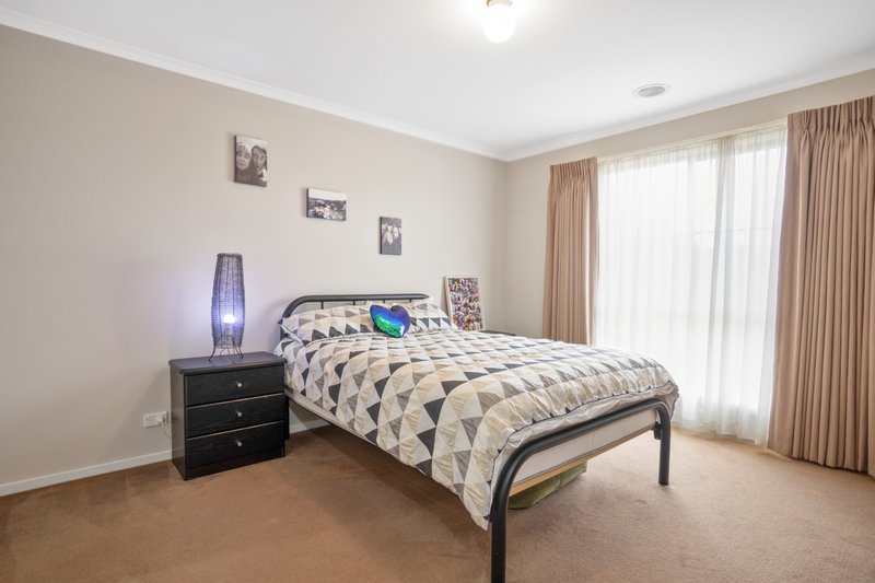 Photo - 63 Lady Penrhyn Drive, Wyndham Vale VIC 3024 - Image 6