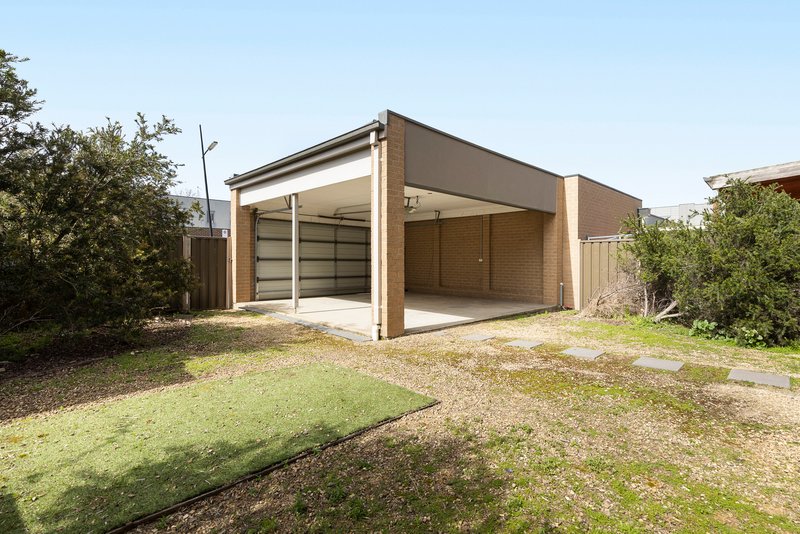 Photo - 63 Lygon Drive, Craigieburn VIC 3064 - Image 15