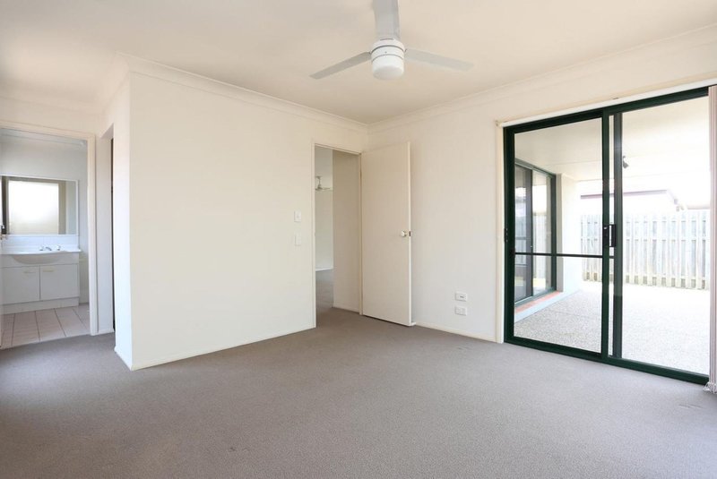 Photo - 63 Marble Arch Place, Arundel QLD 4214 - Image 4