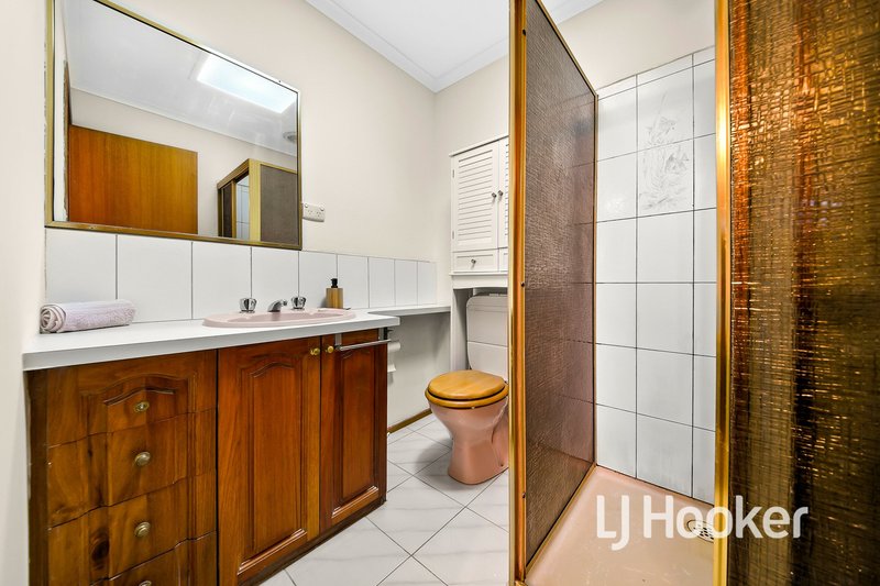 Photo - 63 Marylyn Place, Cranbourne VIC 3977 - Image 7