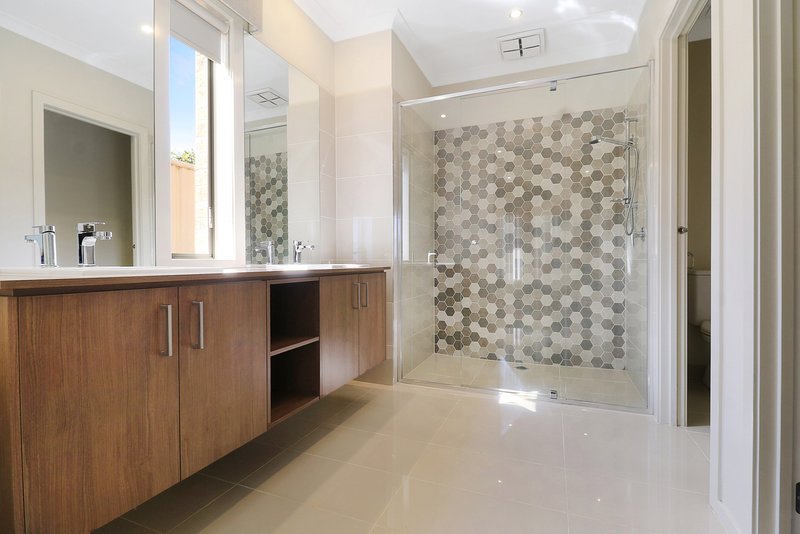 Photo - 63 Maygar Avenue, Wodonga VIC 3690 - Image 8