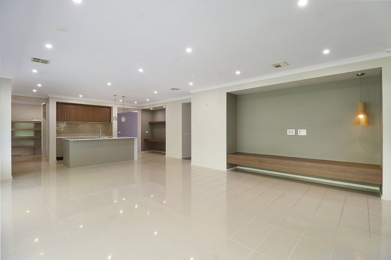 Photo - 63 Maygar Avenue, Wodonga VIC 3690 - Image 13