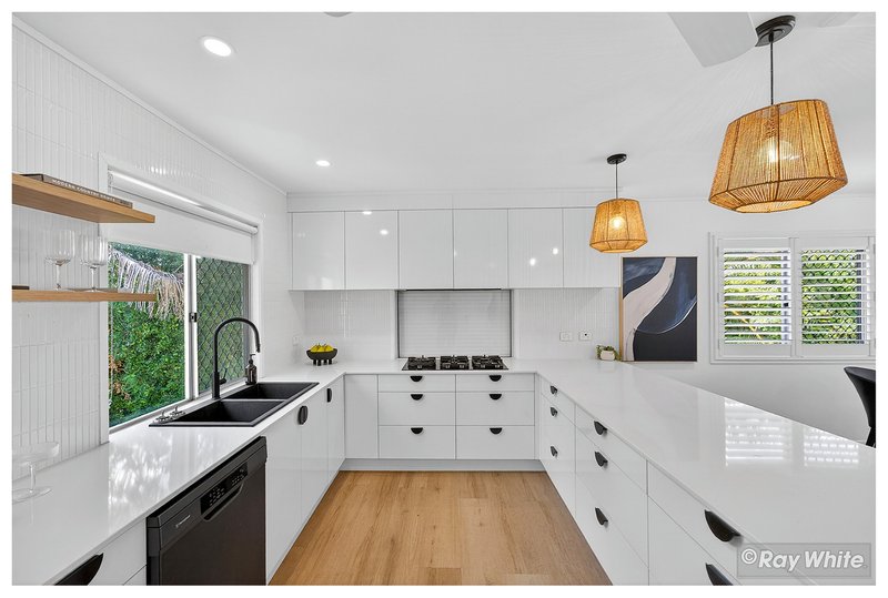 Photo - 63 Menzies Street, Park Avenue QLD 4701 - Image 4