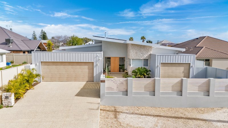 Photo - 63 Murdoch Drive, Singleton WA 6175 - Image 1
