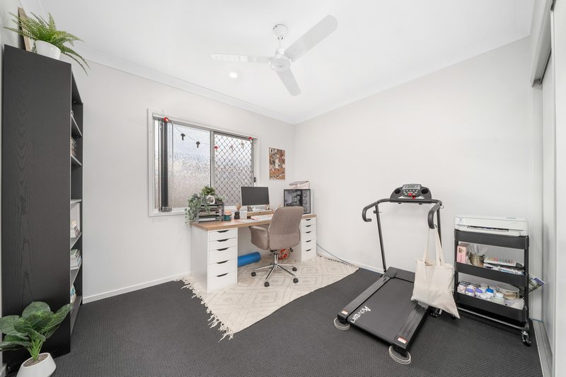 Photo - 63 Norfolk Drive, Burpengary East QLD 4505 - Image 9