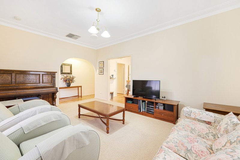 Photo - 63 Oak Street, Tamworth NSW 2340 - Image 3