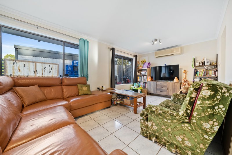 Photo - 63 Pauline Street, Marsden QLD 4132 - Image 8