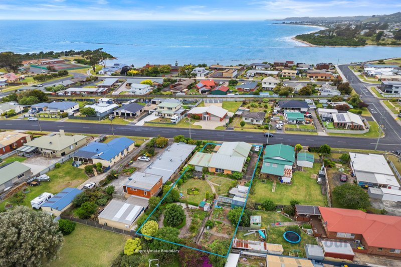 Photo - 63 Queen Street, West Ulverstone TAS 7315 - Image 2